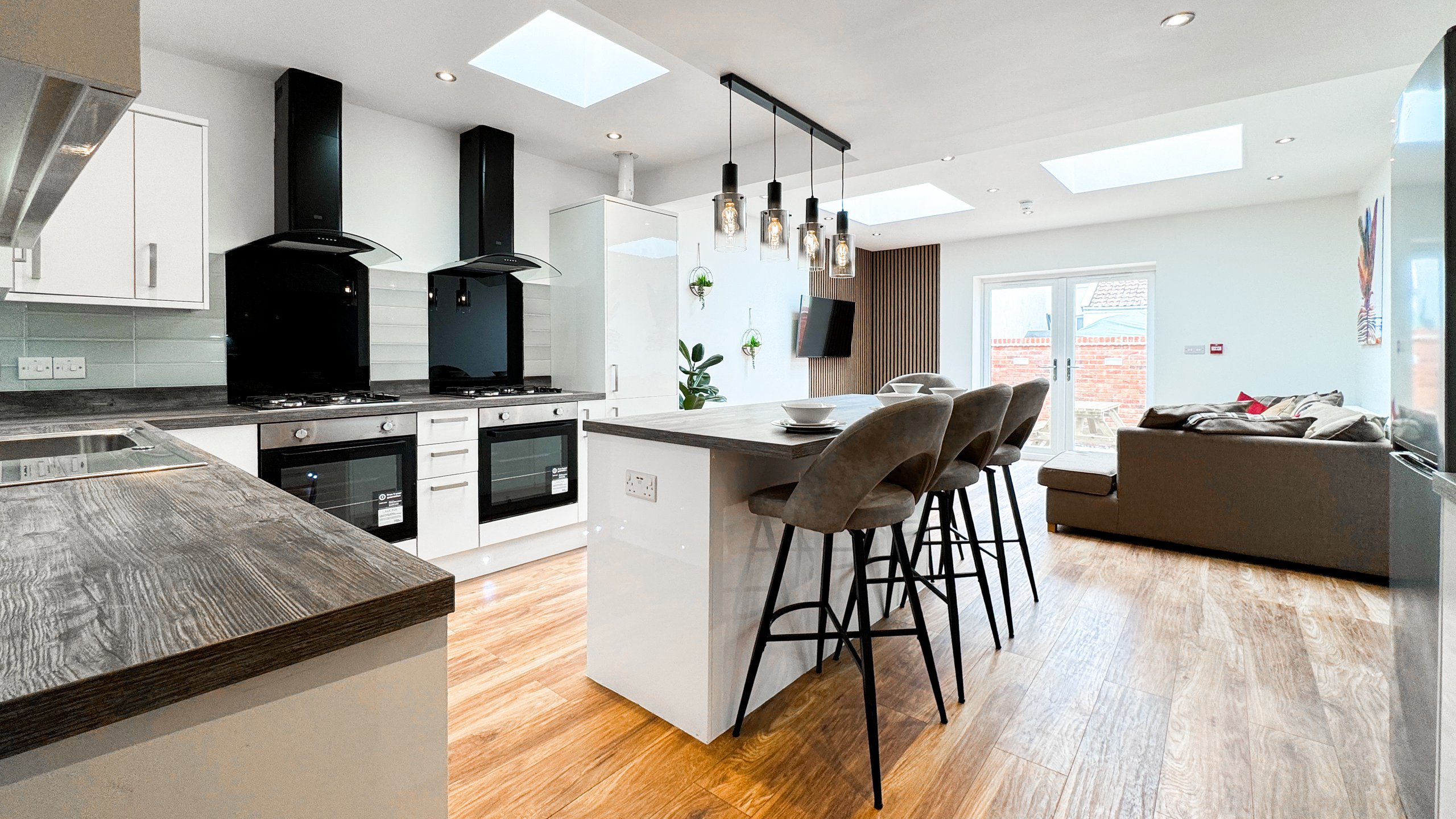 Wide kitchen angle